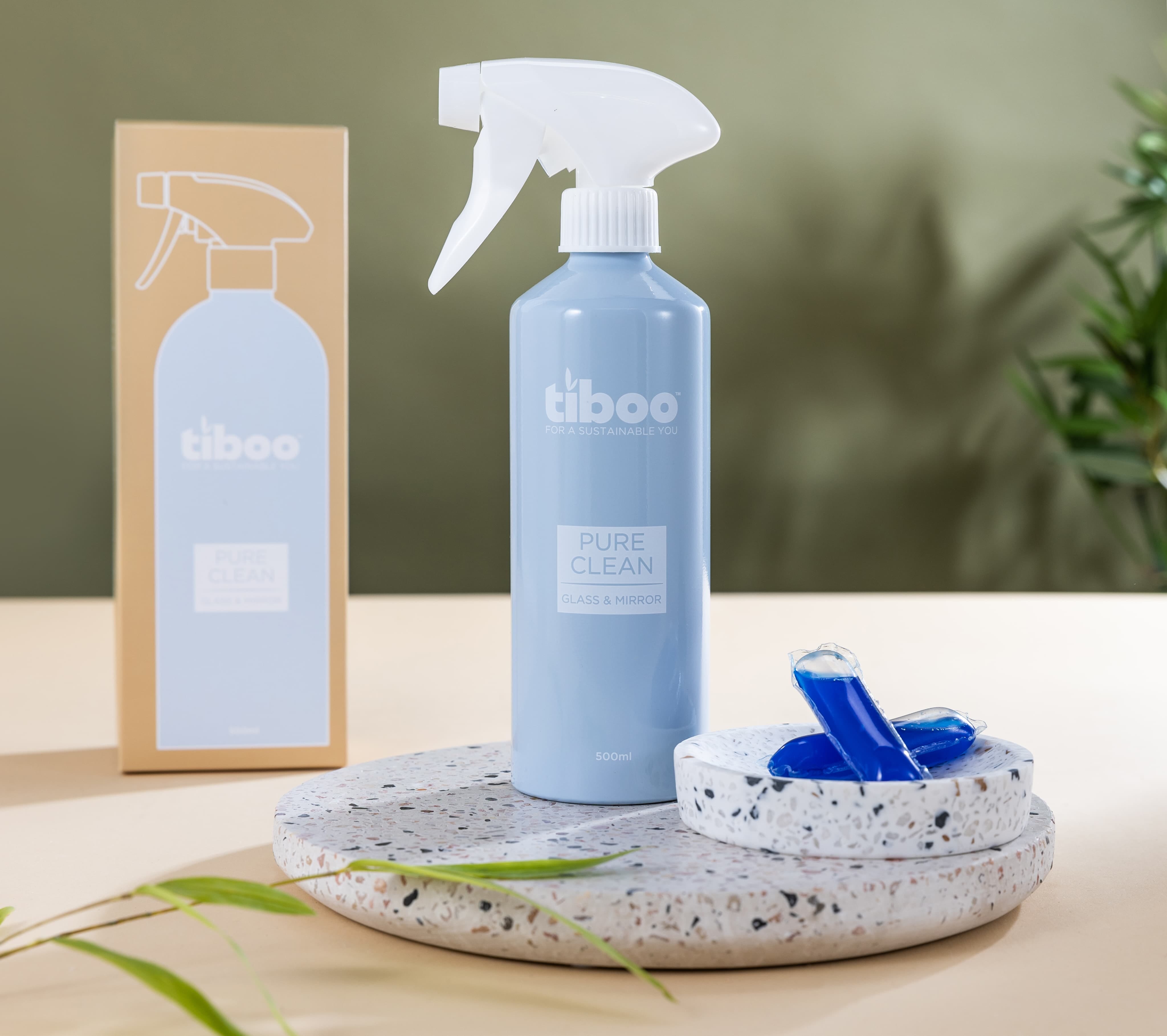 glass-and-mirror-starter-pack-lifestyle-1